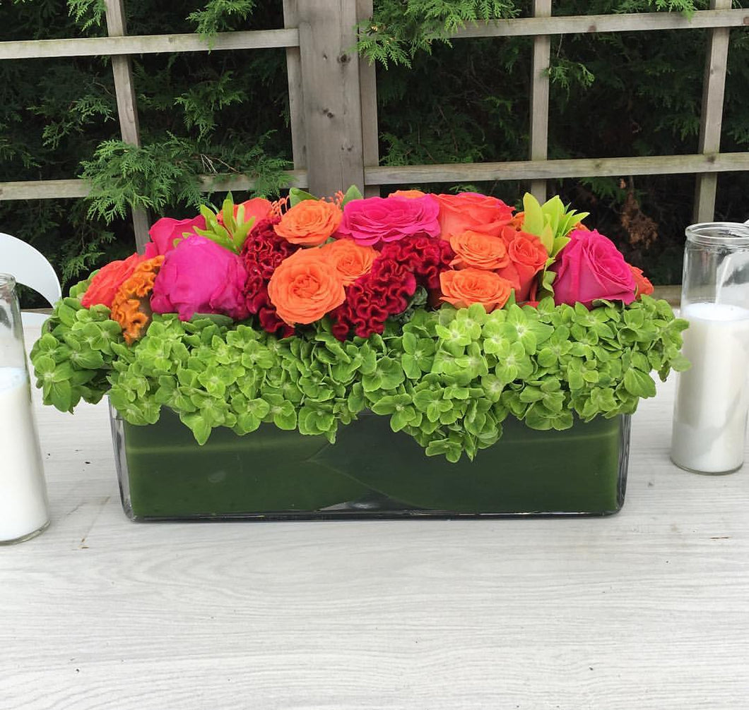 Bright Centerpiece